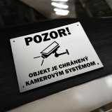 Tábla Vigyázz kamerarendszer 2