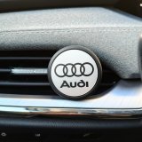 Fekete autós illatosító Audi