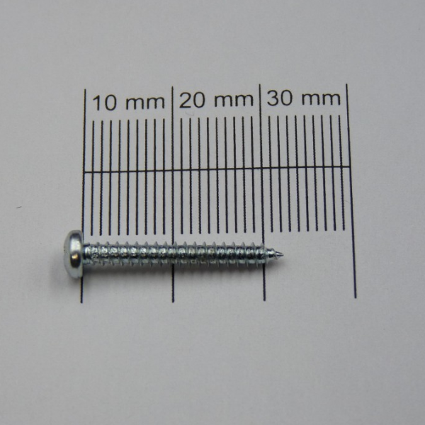 Önmetsző csavar 22mm