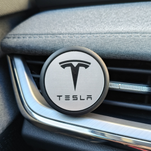 Fekete autós illatosító Tesla